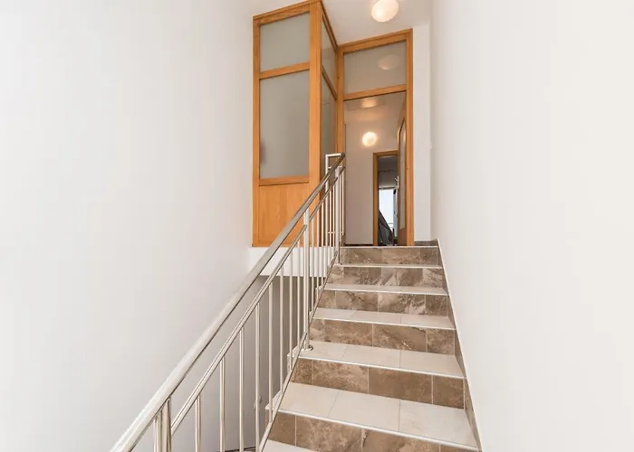 Appartement Petra S Bazenom, Rostiljem I Parkingom *